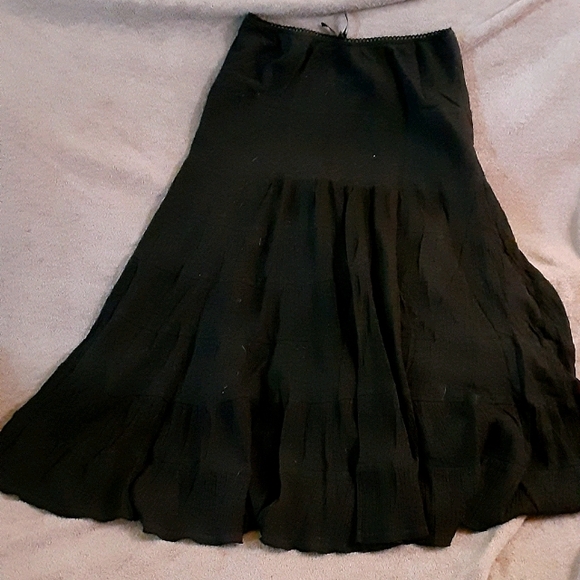 Black Pearl Dresses & Skirts - A LINE Skirt